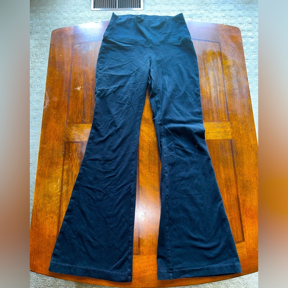 Tna Aritzia Flare Leggings